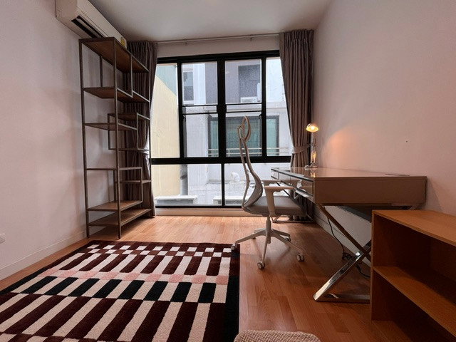 รูป 🏡✨ ให้เช่าทาวน์โฮม 4 ชั้น Flora Marigold สาธุประดิษฐ์–พระราม 3 | Fully Furnished พร้อมเข้าอยู่ - รูปที่ 15/20