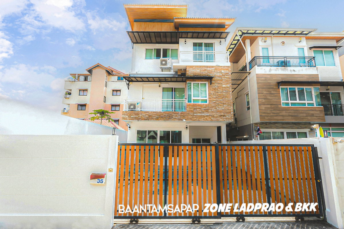 picture Twin Townhome next to the MRT, Ladprao 110 – The Best Value in Town! - 1/26