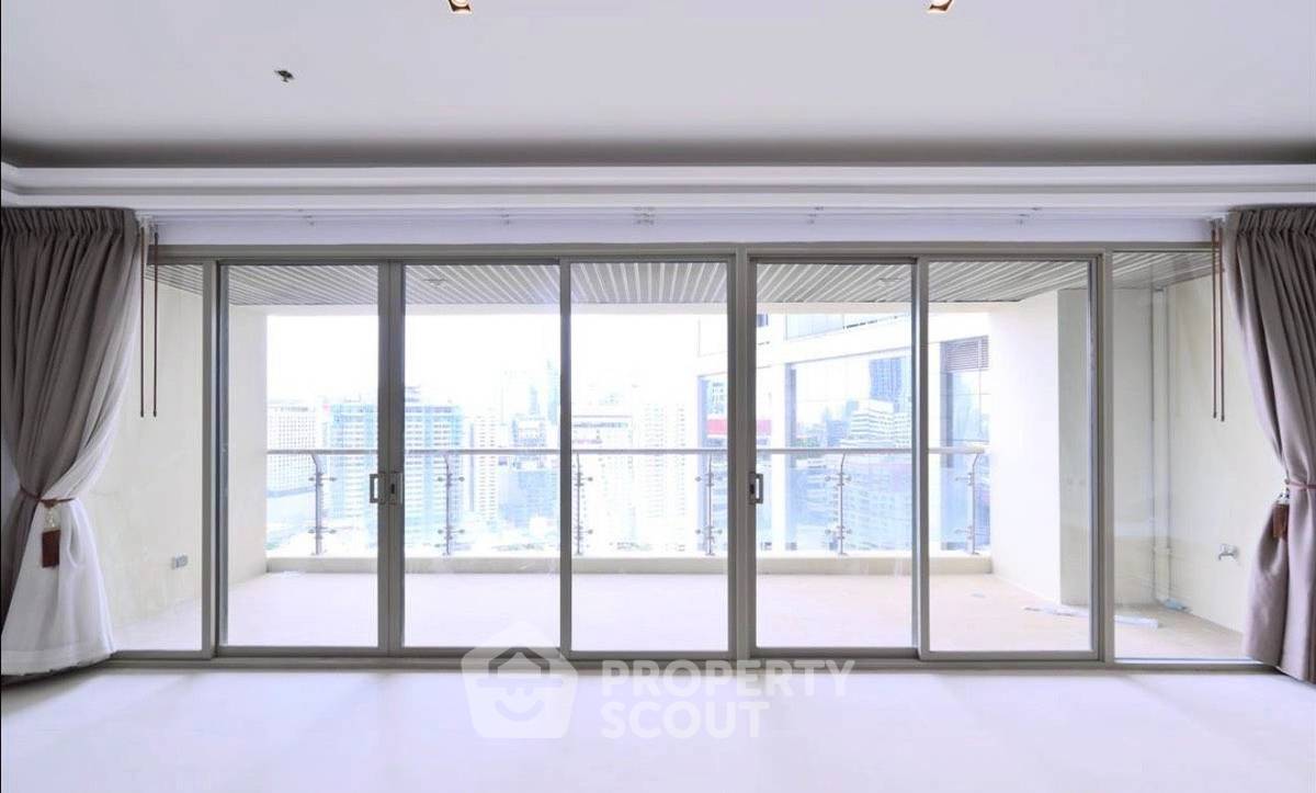 รูป คอนโด 2-ห้องนอน ที่ เดอะ เลคส์ กรุงเทพ ใกล้ BTS อโศก (ID 3364401) - รูปที่ 4/6