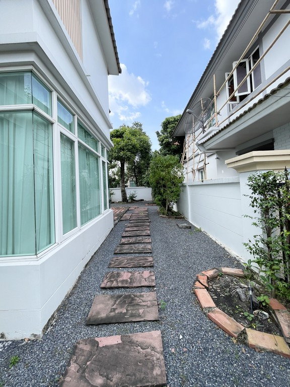รูป ขายบ้านเดี่ยว ลัดดารมย์ วัชรพล โครงการ 3 | 85.8 ตร.ว. | 250 ตร.ม. | 3 ห้องนอน 4 ห้องน้ำ | พร้อมเรือนรับรอง - รูปที่ 28/28