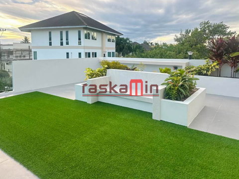 Modern Pool Villa for Sale – 4 Bedrooms, Pattaya