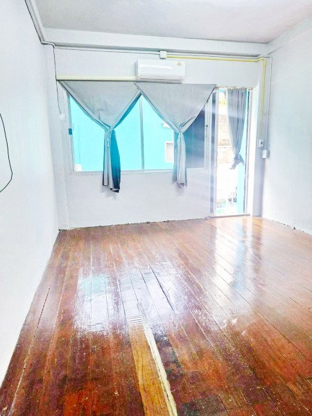 รูป 261007pooontuf ให้เช่า โกดัง จดทะเบียนได้ 3 ชั้น 3นอน ทำโรงแรมได้ ร้านอาหารได้ BTSอารีย์ 1.8กม.BTS สะพานควาย 915 ม. 2น้ำ ใกล้ - รูปที่ 5/8
