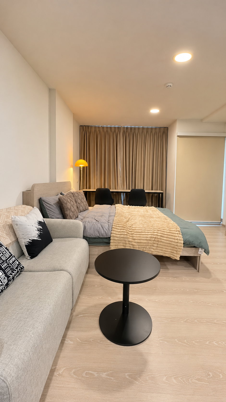 ปล่อยเช่า D CONDO HYPE 12,000/เดือน | ชั้น 8 วิว ม.กรุงเทพ | ห้องกว้าง 27 ตร.ม.