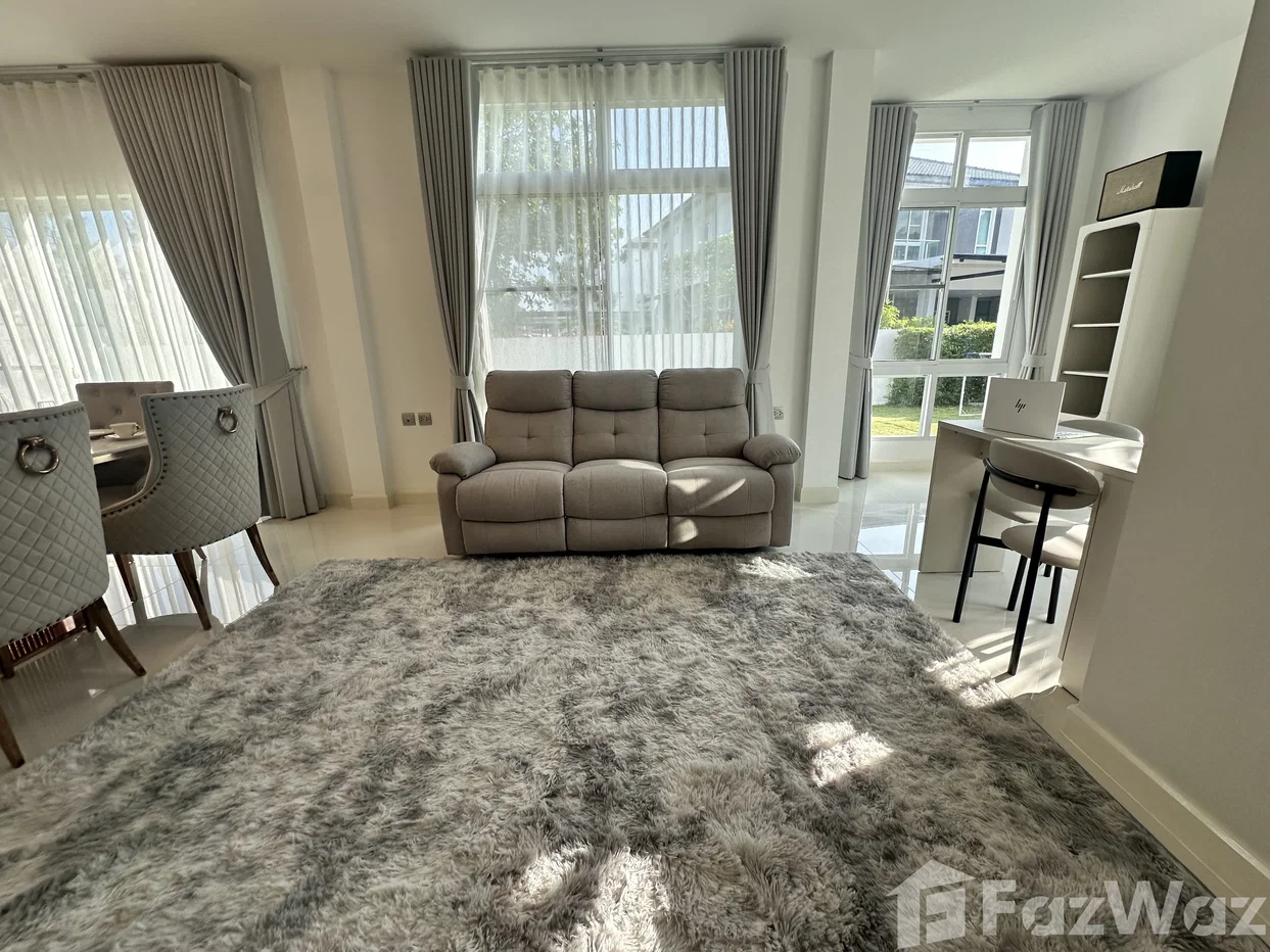 picture Large space, Perfect for Families, Executives & Expats 6836540 - 3/36