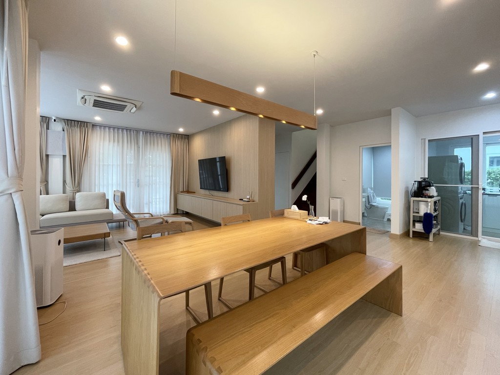 รูป ขายบ้านเดี่ยว ลัดดารมย์ วัชรพล โครงการ 3 | 85.8 ตร.ว. | 250 ตร.ม. | 3 ห้องนอน 4 ห้องน้ำ | พร้อมเรือนรับรอง - รูปที่ 8/28