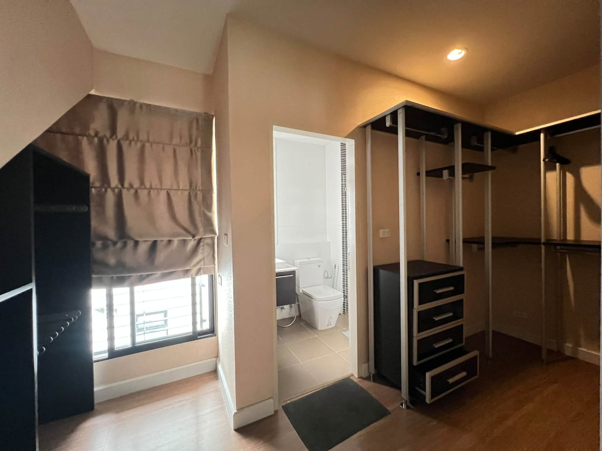 รูป ❤️💙(For Rent)🏠Townhome SUKHUMVIT 50 💛 240 SQ.M. FULLY FURNISHED ✅ ONLY ฿70K/MONTH! - รูปที่ 13/16