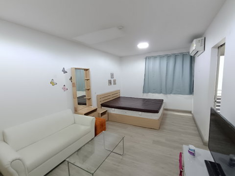 ให้เช่ารายเดือนคอนโด season condo พร้อมเฟอร์ ติดถนนศรีนครินทร์ ติดโลตัสศรีนครินทร์ เดินทางสะดวก