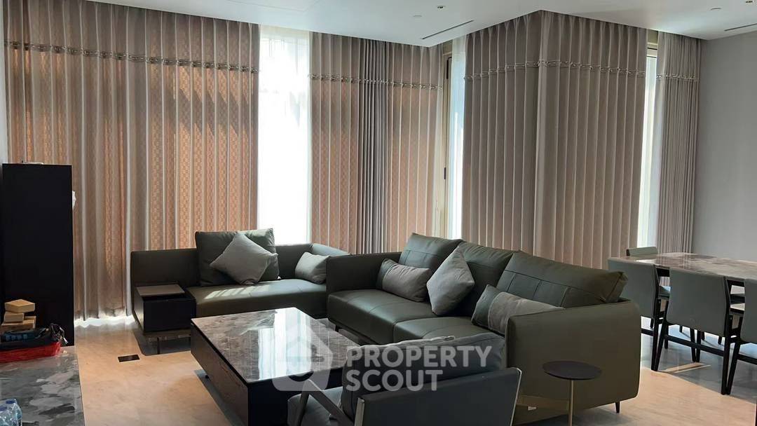 รูป คอนโด 2 ห้องนอน ขนาด 123 ตร.ม. Four Seasons Private Residences Bangkok ใกล้ BTS สะพานตากสิน (ID 3365538) - รูปที่ 2/16
