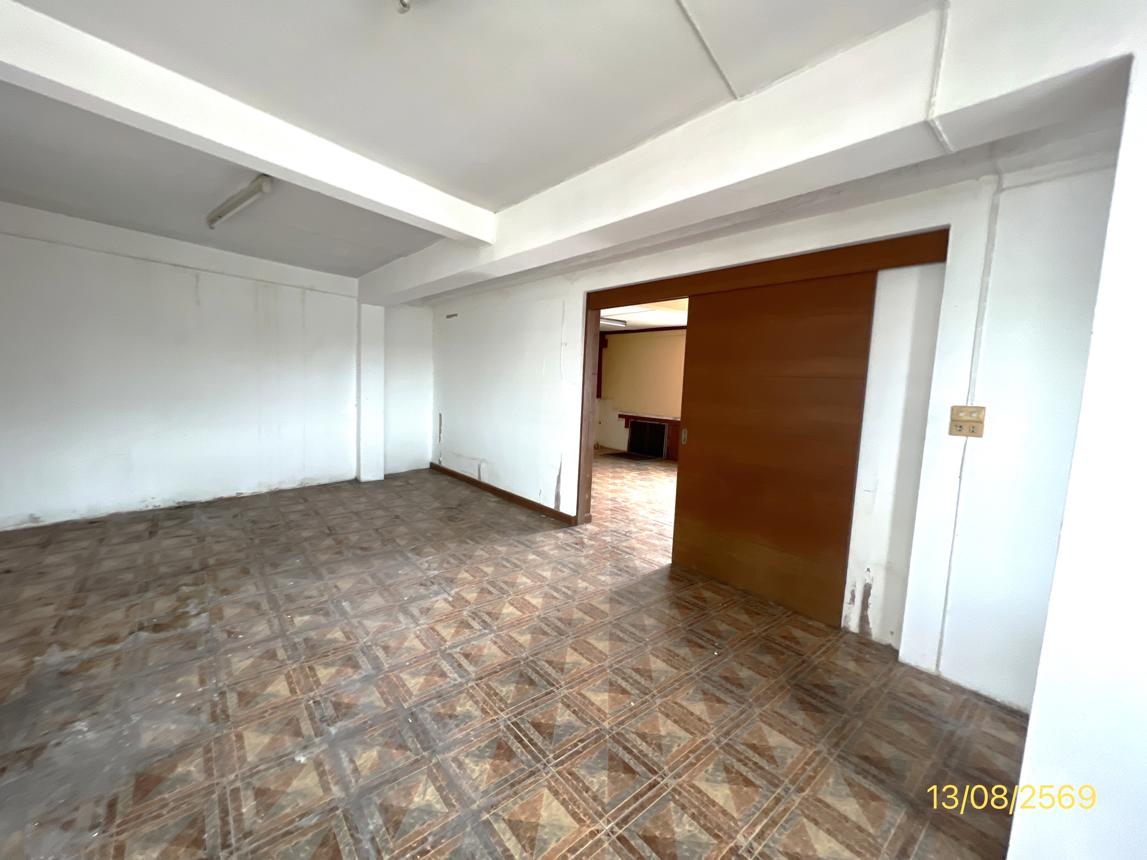 picture SHOP HOUSE 56 Sq.w. Wang Thonglang Bangkok for 22.7M - 47/61