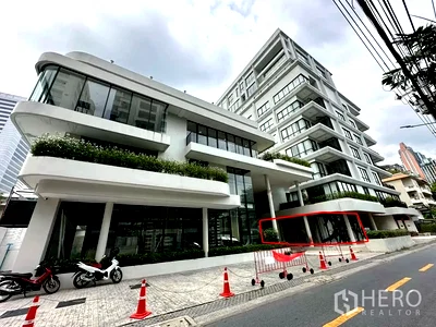 Retail spaces for rent Bangkok : For Rent Retail Space 96 sq.m. in Thung Maha Mek, Sathon, Bangkok BTS Chong Nonsi