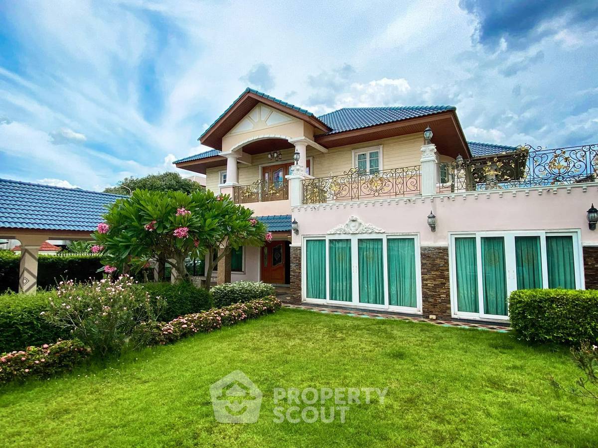 picture 4-BR House at Amarin Palace 1 in Anusawari (ID 984757) - 2/10
