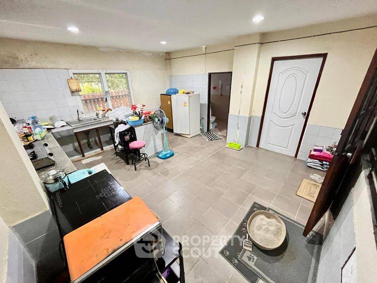 รูป บ้านเดี่ยว 3 ห้องนอน เลี้ยงสัตว์ได้ 240 ตร.ม. คลองถนน สายไหม (ID 3367090) - รูปที่ 4/10