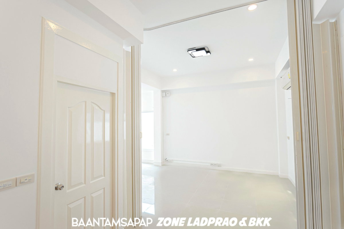 picture Twin Townhome next to the MRT, Ladprao 110 – The Best Value in Town! - 24/26