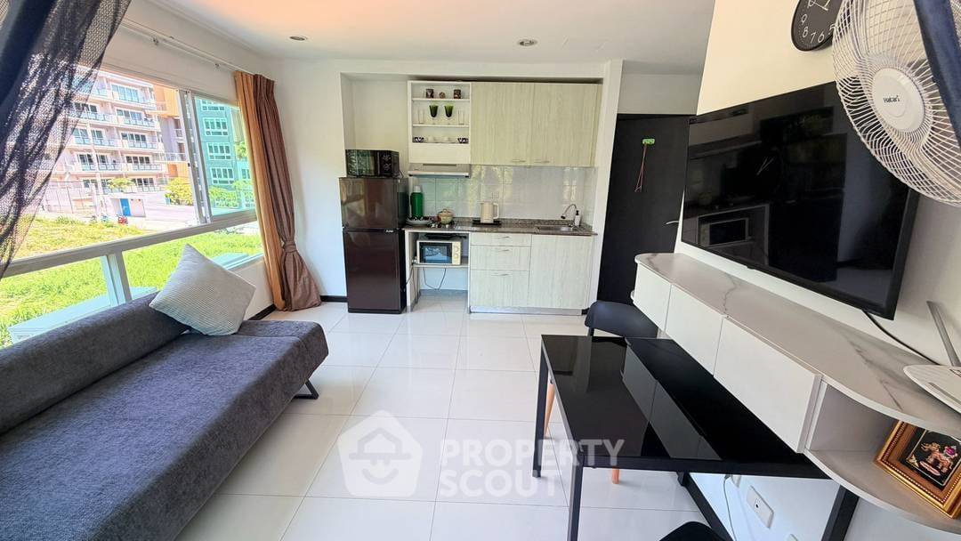 picture 1-BR Condo at Siam Oriental Garden 2 close to Phratamnak (ID 3365246) - 2/12