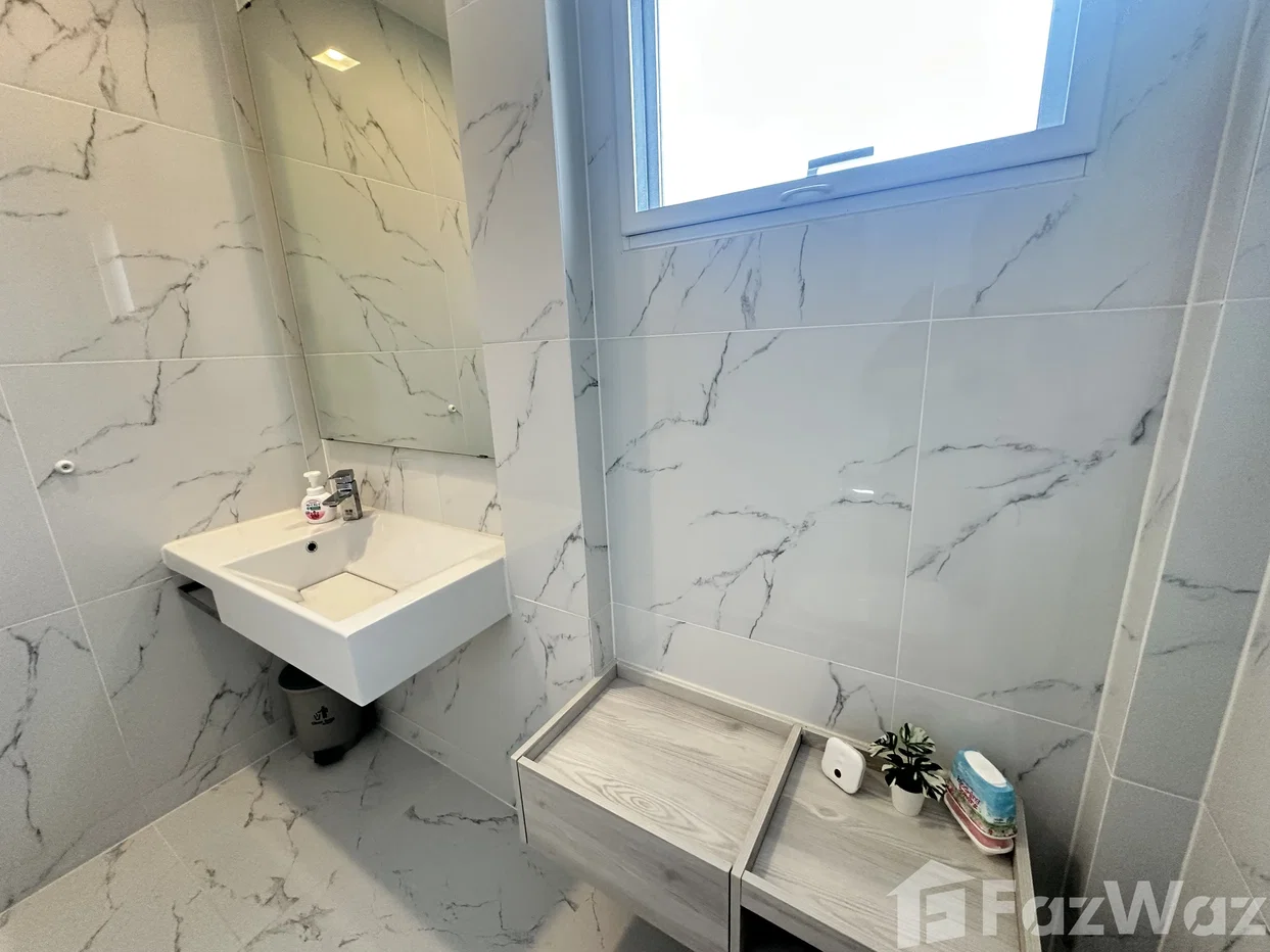 picture Large space, Perfect for Families, Executives & Expats 6836540 - 20/36