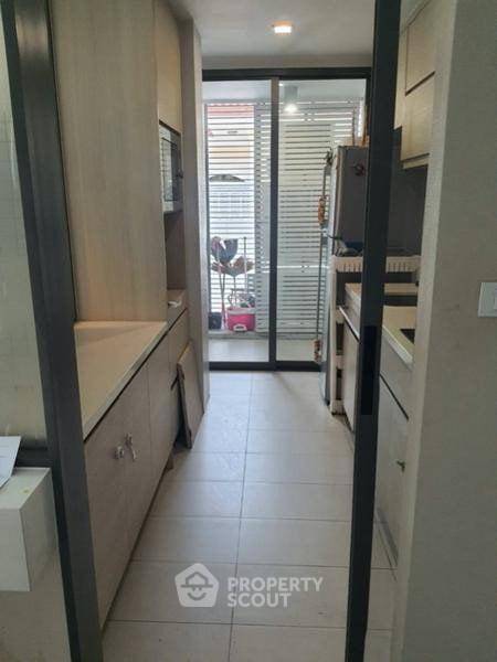 รูป คอนโด 2-ห้องนอน ที่ เดอะ รูม สุขุมวิท 40 ใกล้ BTS ทองหล่อ (ID 2918590) - รูปที่ 4/7