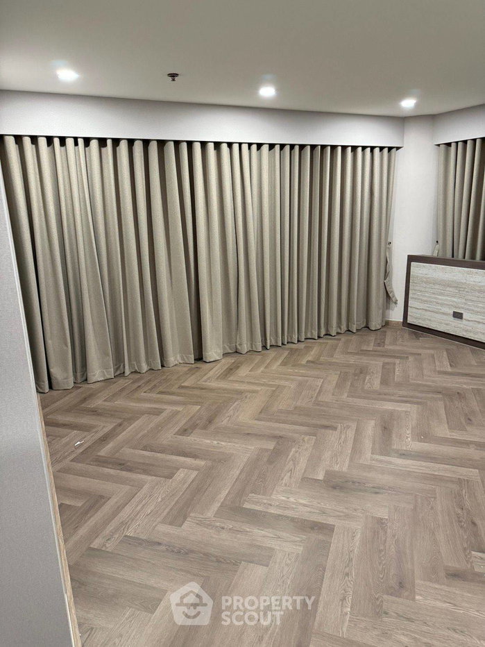 รูป 371 ตร.ม. 5 ห้องนอน Le Raffine Sukhumvit 24 ใกล้ BTS พร้อมพงษ์ (ID 3365704) - รูปที่ 11/16