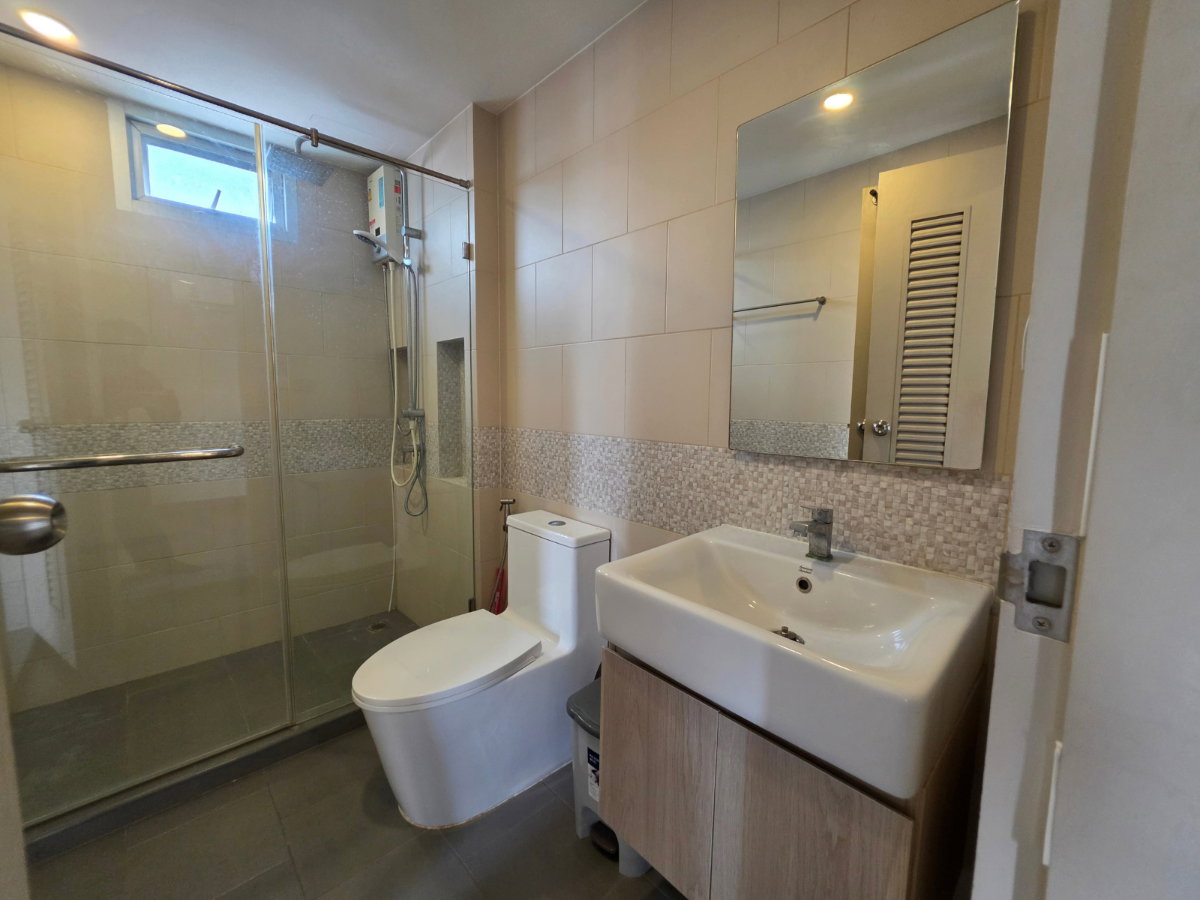 รูป ว่างครับผม แบบ 2 ห้องนอน**มี 3 ทิศเหนือ ตะวันออก ตะวันตก ระบายอากาศได้ดี** ให้เช่า ชีวาทัย ฮอลมาร์ค จรัญ 13 หายากนะครับ - รูปที่ 12/65