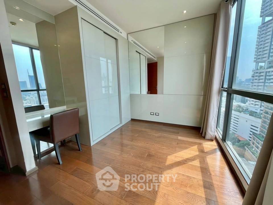 รูป คอนโด 2-ห้องนอน ที่ ดิ แอดเดรส สุขุมวิท 28 ใกล้ BTS พร้อมพงษ์ (ID 3365321) - รูปที่ 3/6