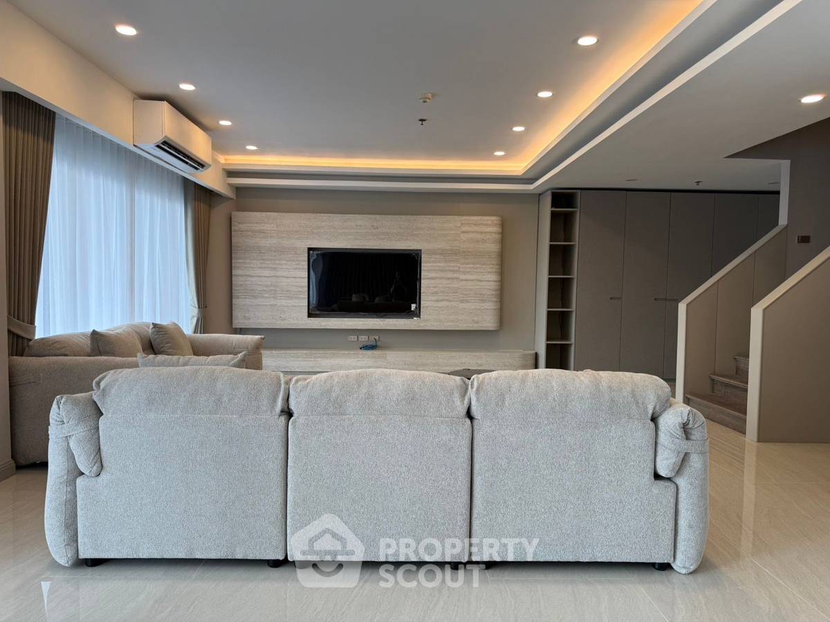 รูป 371 ตร.ม. 5 ห้องนอน Le Raffine Sukhumvit 24 ใกล้ BTS พร้อมพงษ์ (ID 3365704) - รูปที่ 1/16