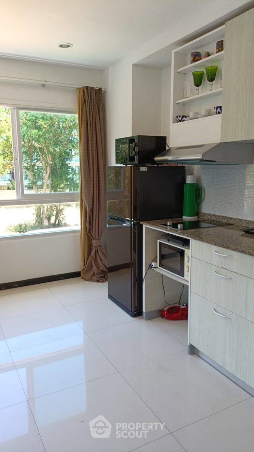 picture 1-BR Condo at Siam Oriental Garden 2 close to Phratamnak (ID 3365246) - 10/12