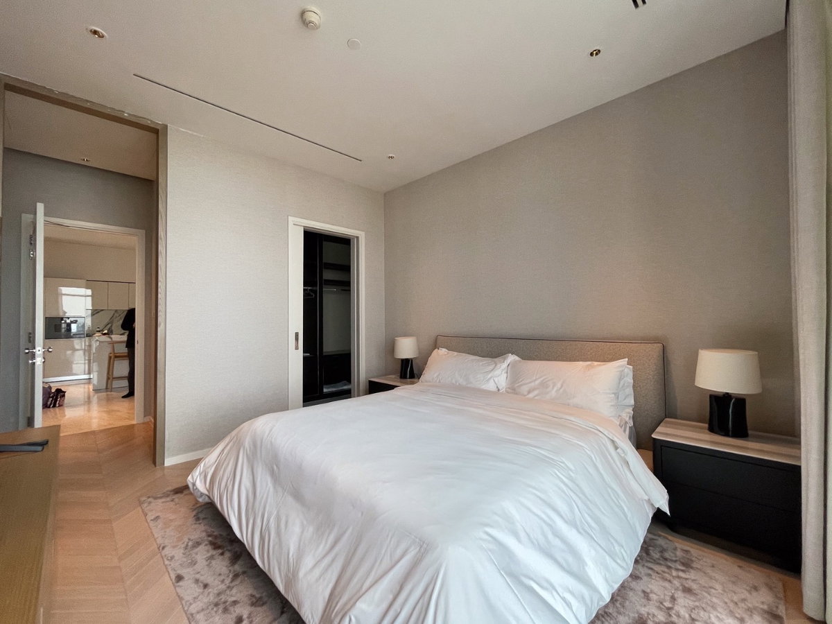 รูป ให้เช่าคอนโด Four Seasons Private Residences - 1 ห้องนอน 1 ห้องน้ำ - 130.52 ตร.ม. - เช่า 180,000 บาท/เดือน [YCr2610001] - รูปที่ 6/16