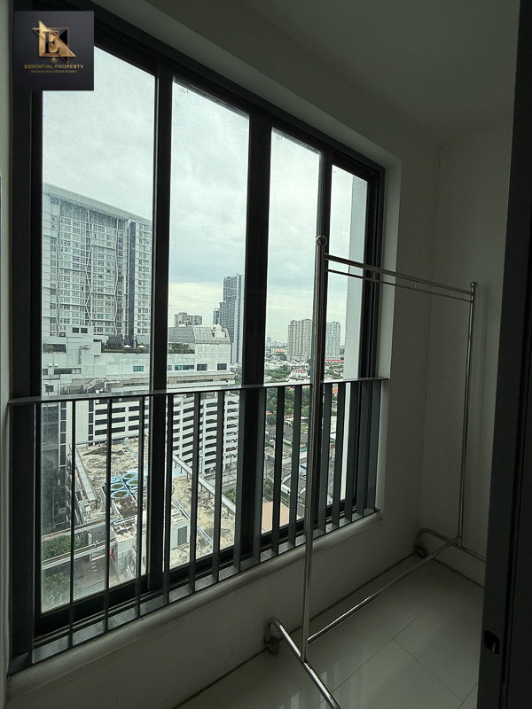 picture For Rent 🔥  Ideo Mobi Sukhumvit (Soi 81)  𝐂𝐨𝐧𝐭𝐚𝐜𝐭 👉 @property456  - 11/12