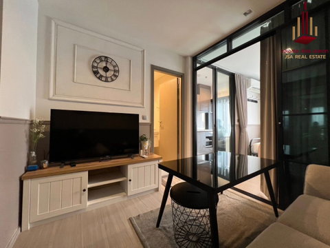 ✨ For Rent: Life Asoke Hype Condo ✨  💰 Only 17,500 THB/month