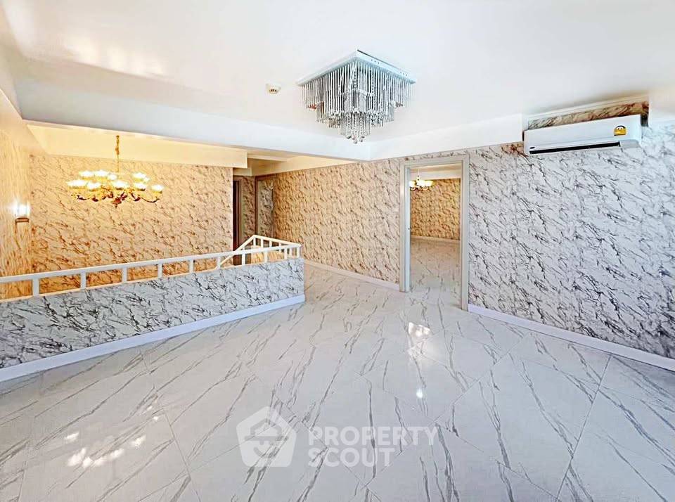 รูป ขายคอนโด 4 ห้องนอน ขนาด 219 ตร.ม. Supalai Place Sukhumvit 39 ใกล้ BTS พร้อมพงษ์ (ID 3365713) - รูปที่ 1/11