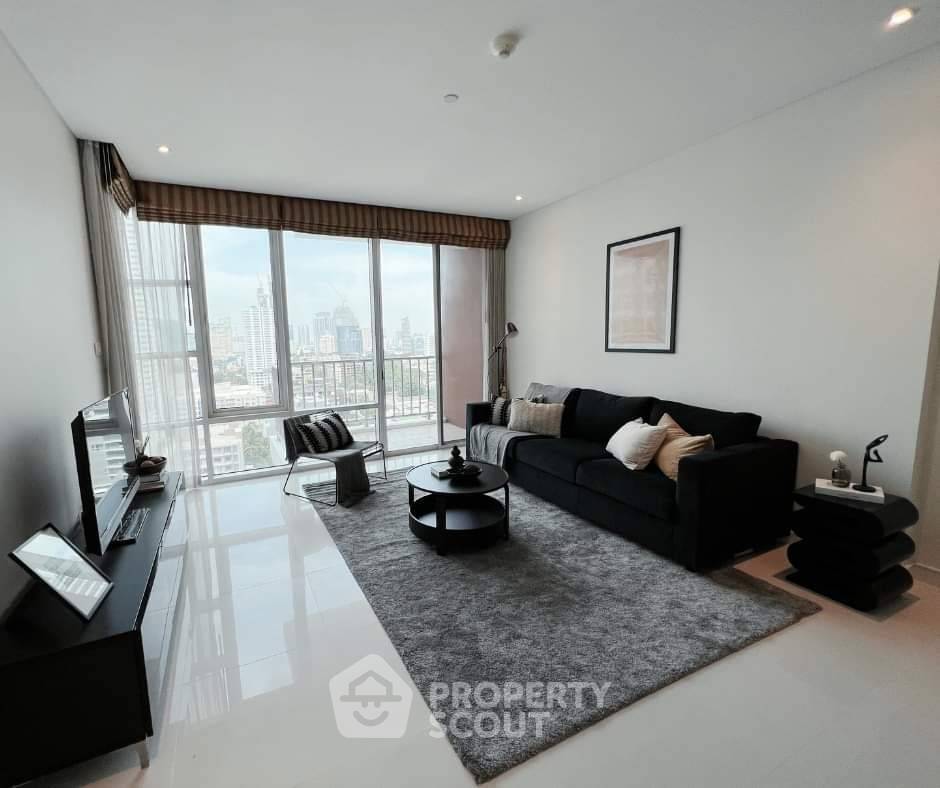 รูป คอนโด 2 ห้องนอน ชั้น 16 Fullerton Sukhumvit ใกล้ BTS เอกมัย (ID 1724892) - รูปที่ 1/10