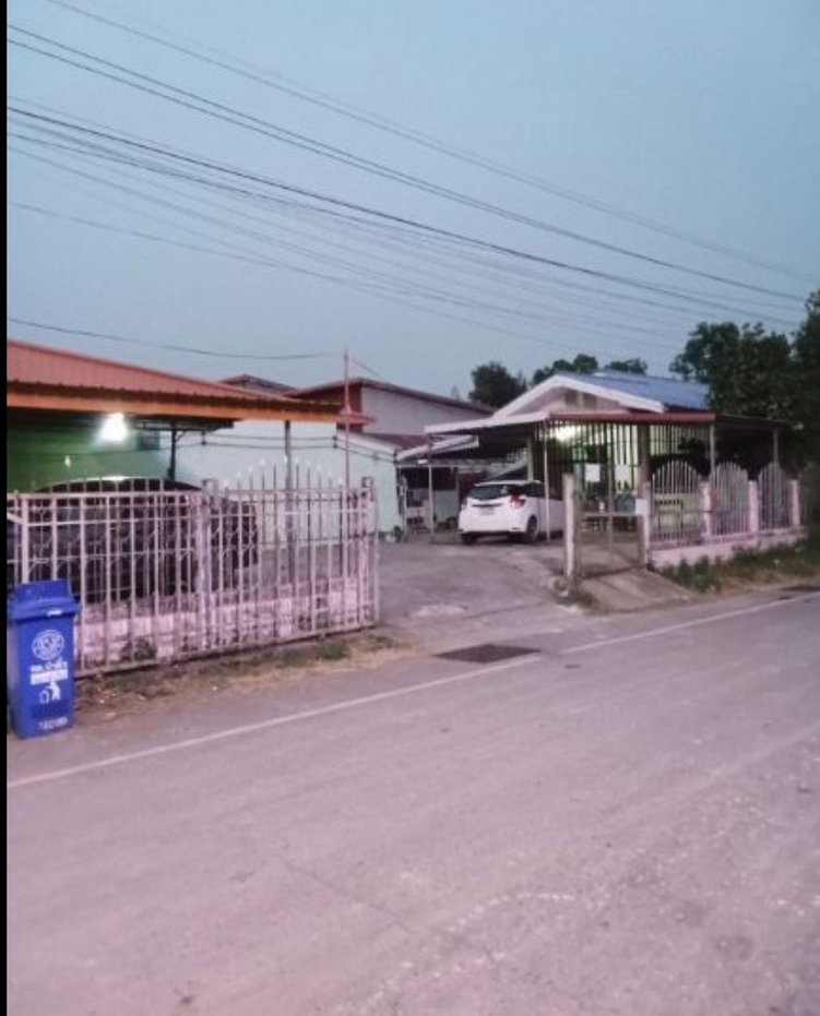 รูป 98667 - ขาย บ้านเดี่ยวพร้อมอาคารพาณิชย์ 3 ห้อง - รูปที่ 6/10