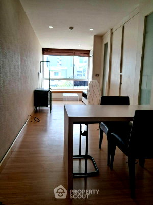 Condos for rent : 2-BR Tree Condo Ekamai Near BTS Ekkamai (ID 2971256)