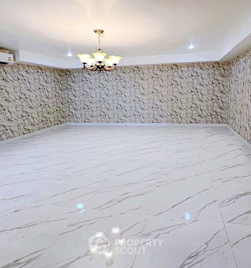 รูป ขายคอนโด 4 ห้องนอน ขนาด 219 ตร.ม. Supalai Place Sukhumvit 39 ใกล้ BTS พร้อมพงษ์ (ID 3365713) - รูปที่ 8/11