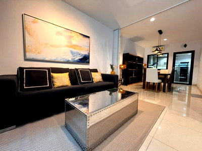 Townhouses for rent Rajamangala University of Technology Krungthep : Premium Fully Furnished Townhome for Rent | Flora Marigold – Sathu Pradit / Rama III / Near Sathorn - Silom / 4 Bedrooms | Home Office | Move-in Ready