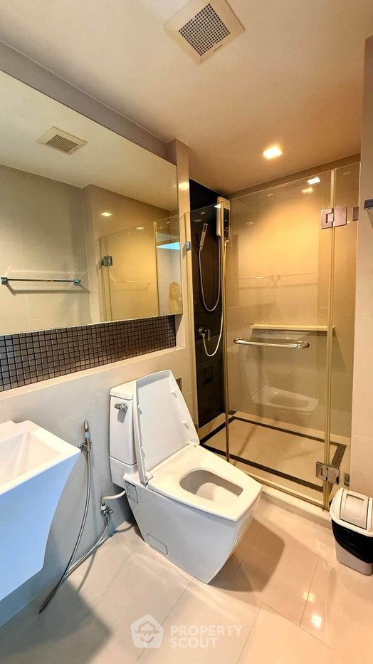 รูป คอนโด 2 ห้องนอน Rhythm Sathorn ใกล้ BTS สะพานตากสิน (ID 3366050) - รูปที่ 6/8