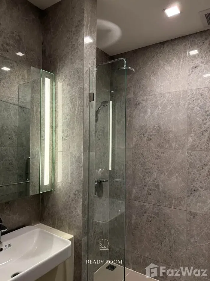 picture rent 6836539 - 11/13