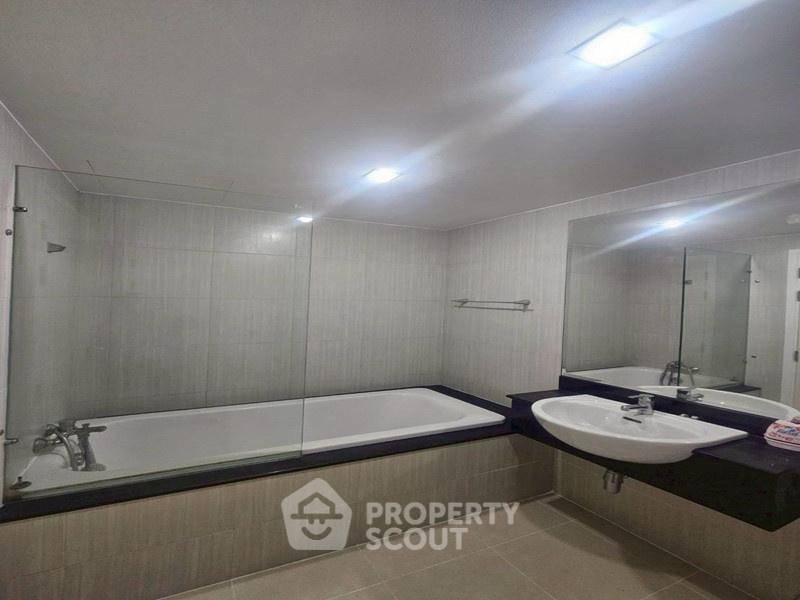picture 1-BR Condo at Golden Coast Si Racha in Bang Phra (ID 3039275) - 9/13
