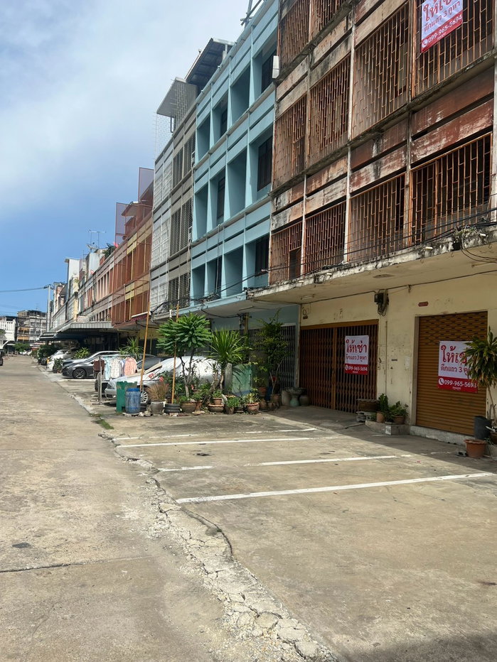 picture ðĒ FOR RENT | Commercial Building â 3 Connected Units in Khlong Toei Rama 4 / Khlong Toei Area - 3/27