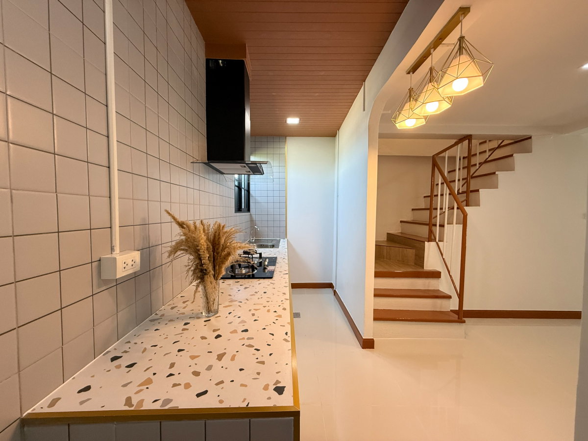 รูป บ้านเดี่ยว ทำเลดี ต้นโครงการ แต่งใหม่ หมู่บ้านอมรทรัพย์ ราคาถูก ถนนอยู่วิทยา 18 กระทุ่มราย ถนนเมน หนองจอก - รูปที่ 10/27