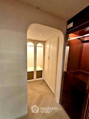 Condos for sale : 1-BR Condo at Knightsbridge Space Ratchayothin near BTS Ratchayothin (ID 3365492)