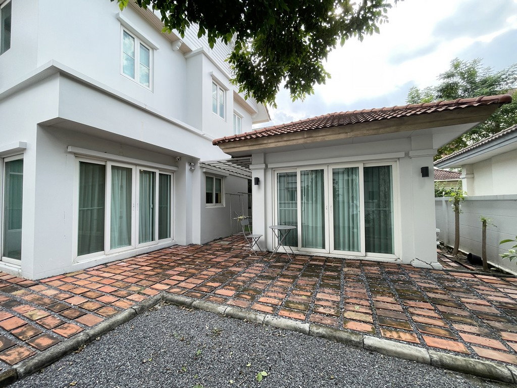 รูป ขายบ้านเดี่ยว ลัดดารมย์ วัชรพล โครงการ 3 | 85.8 ตร.ว. | 250 ตร.ม. | 3 ห้องนอน 4 ห้องน้ำ | พร้อมเรือนรับรอง - รูปที่ 23/28