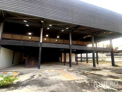 Factory for rent : For rent Warehouse 800 sqm in Bang Chak, Phra Khanong, Bangkok BTS Bang Chak