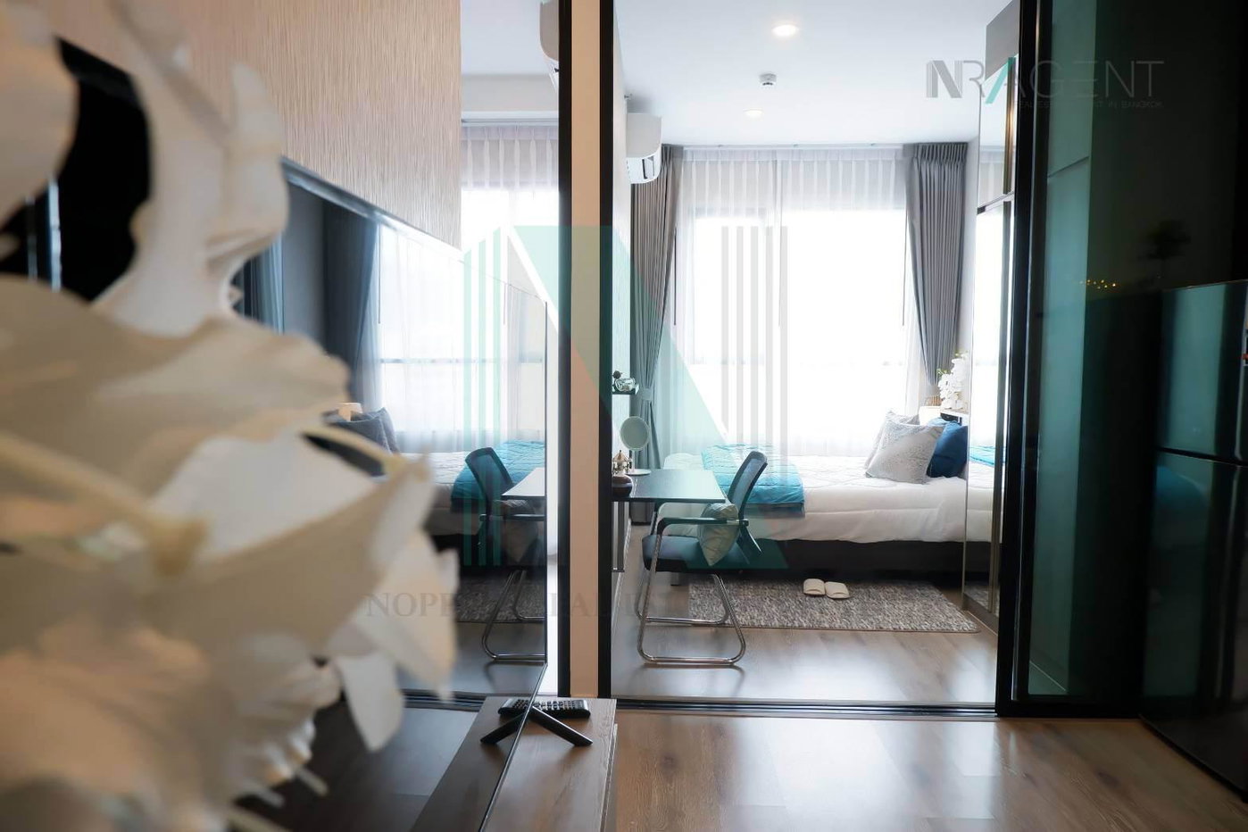 picture For Rent Condo KNIGHTSBRIDGE COLLAGE RAMKHAMHAENG Building , Floor 6,1 bed room, Room size 32 sqm - 2/8