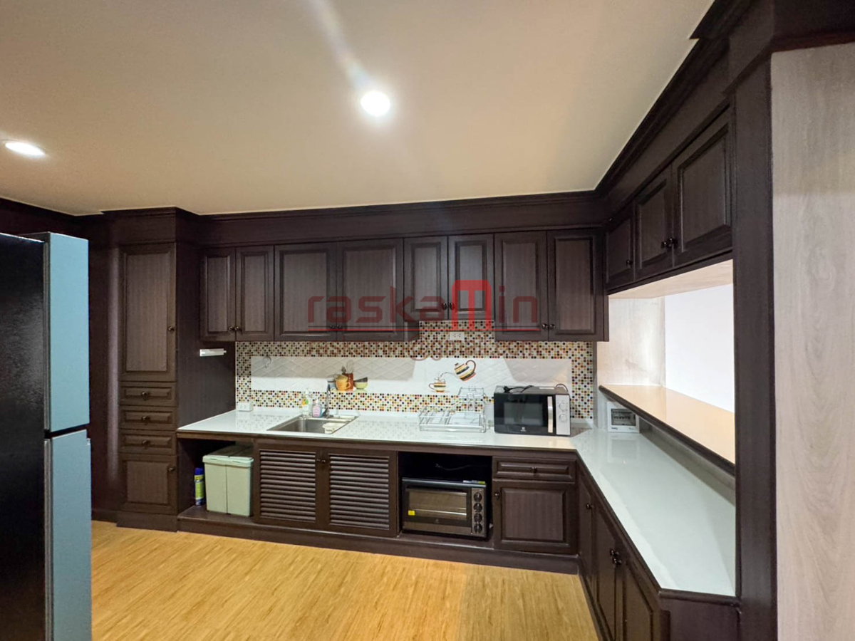 picture Park Beach Condominium for Sale – 3 Bedrooms, High Floor - 4/20
