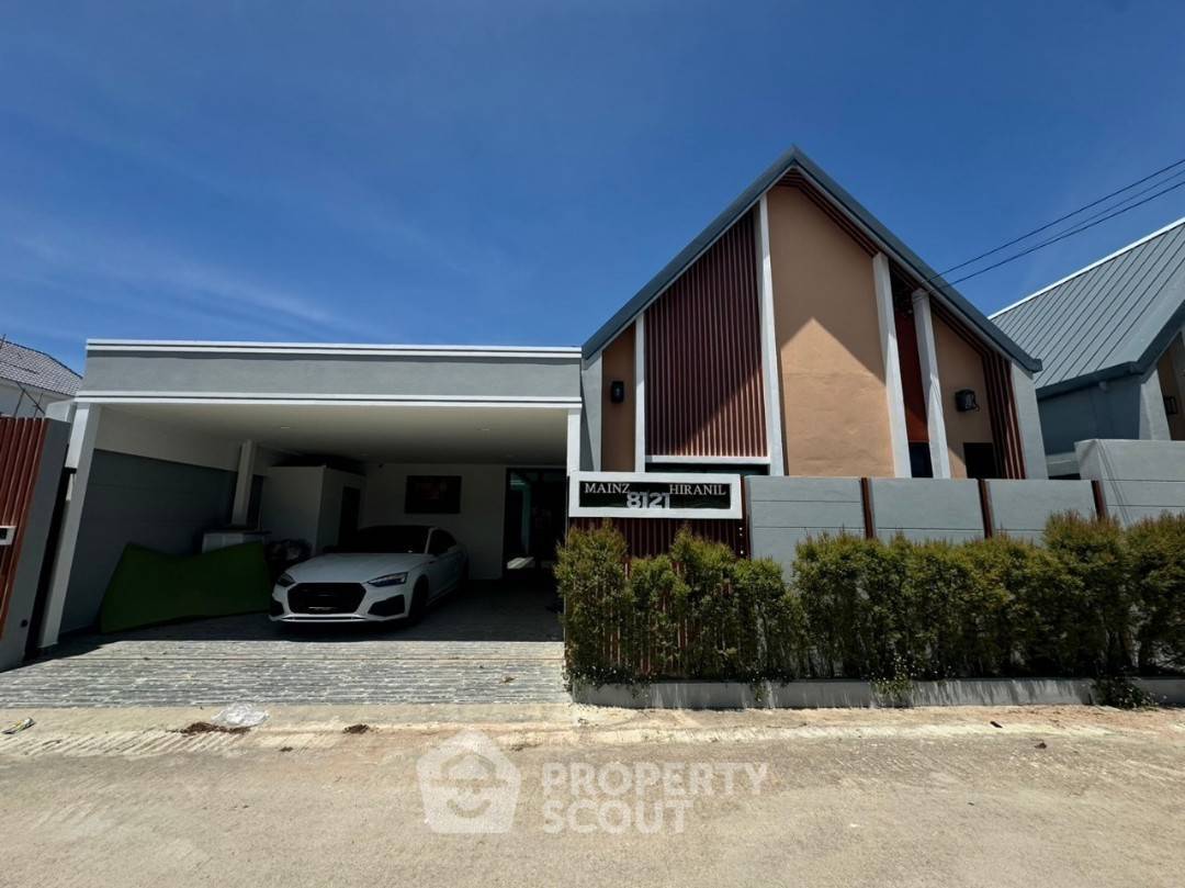 picture 3-BR House at Baan Mae 1 Pool Villa close to Pattaya (ID 2167844) - 1/38