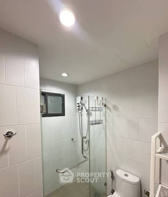 picture 1-BR Condo At The Nest Sukhumvit 22 Near MRT Queen Sirikit (ID 3169556) - 2/8