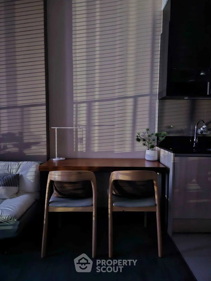 picture 200m From MRT Sukhumvit: 1-BR At The Edge Sukhumvit 23 (ID 3365109) - 4/12