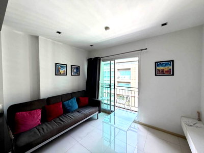Condos for sale : Hot Sale!! The Gallery Jomtien Pattaya-Foreign ownership 1bed 1bath 38.5sq.mCondo near Jomtien Beach for sale below market price 