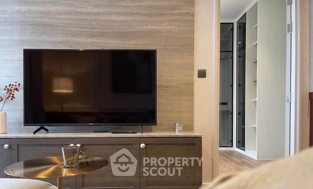 picture 1-BR Condo at Muniq Langsuan near BTS Ratchadamri (ID 3364653) - 11/15