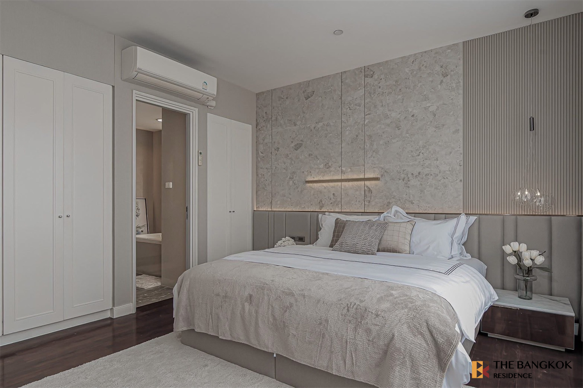 picture Luxury Condo Ready to Move-in at the Best Location Hampton Thonglor 10 - 1/10